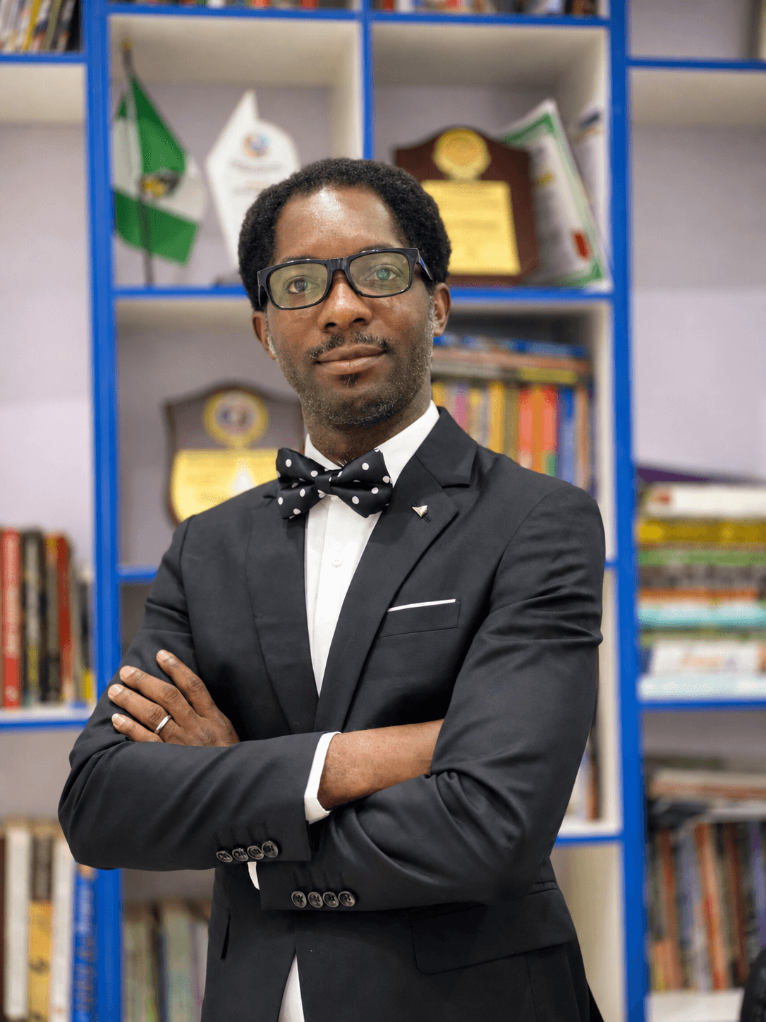 Dr. TEA in an office setting for goal-setting guidance